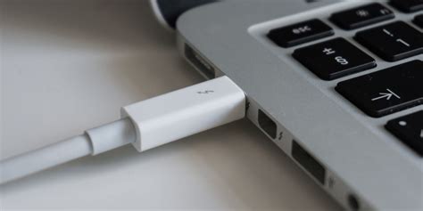 Thunderbolt 10 Data Transfer