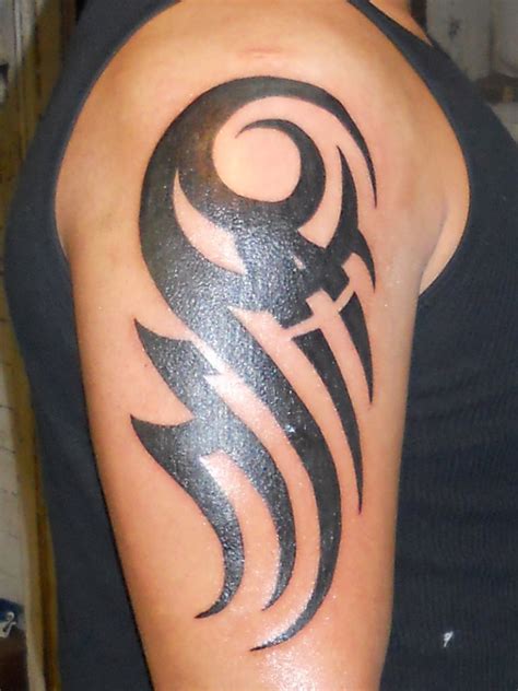 Tribal back tattoo design