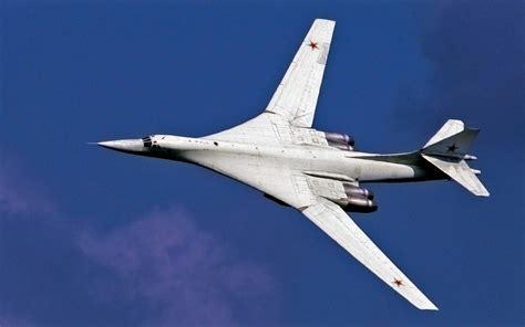 Tupolev Tu-160 Landing