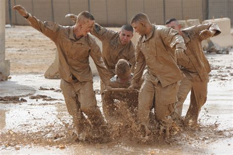 US Army Boot Camp Teamwork