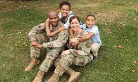 US Army soldiers family activities