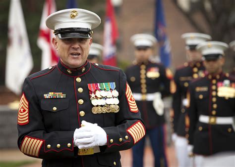 US Marine Major Leading Troops