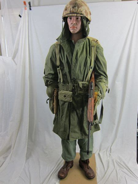 US Marine Service Uniform Korean War