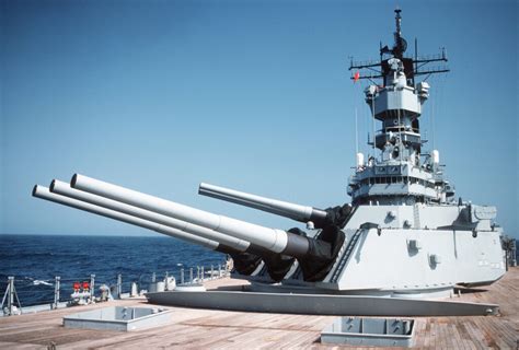 US Navy 16-inch gun