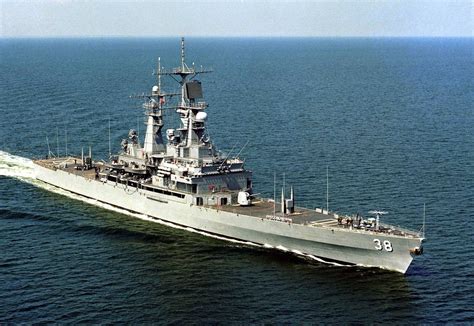 US Navy Cruiser