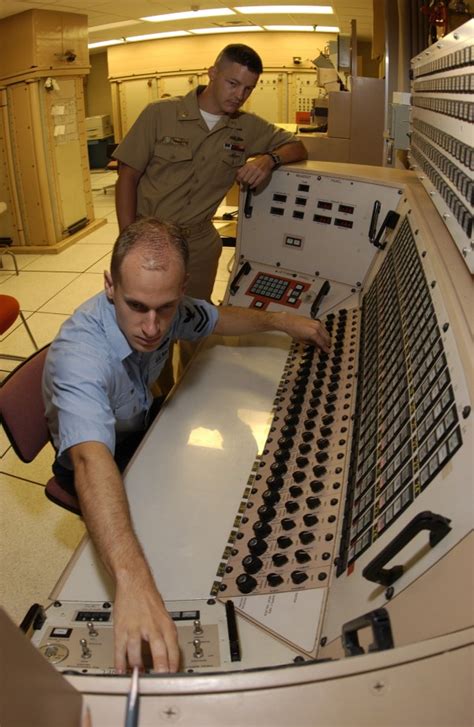 US Navy Missile Technician Image 1