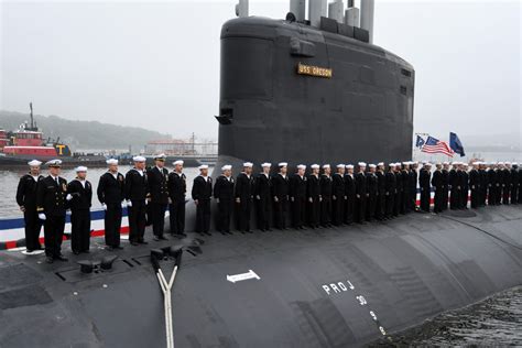 US Navy Submarine Crew