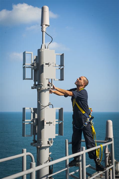 USS Carl Vinson Radar Antenna