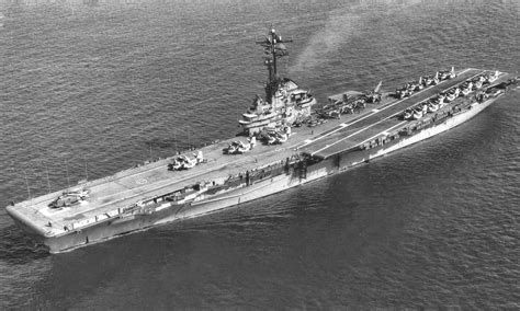 USS Essex CV-9 in 1942