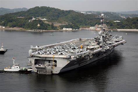 USS George Washington in Japan