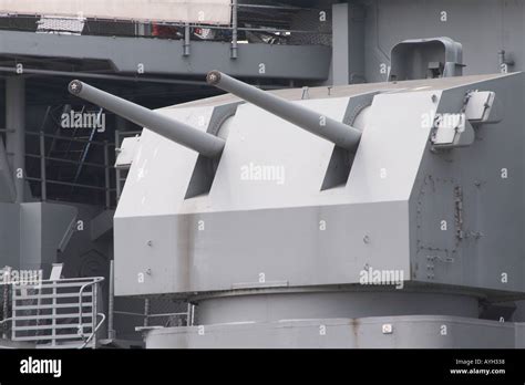 USS New Jersey Guns