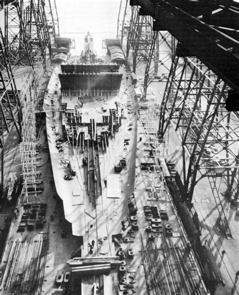 USS Washington BB-56 under construction