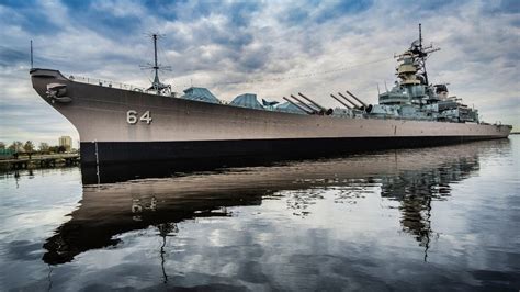 USS Wisconsin bridge