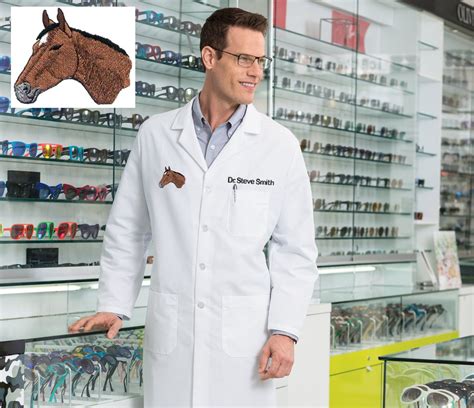 Veterinarian wearing lab coat