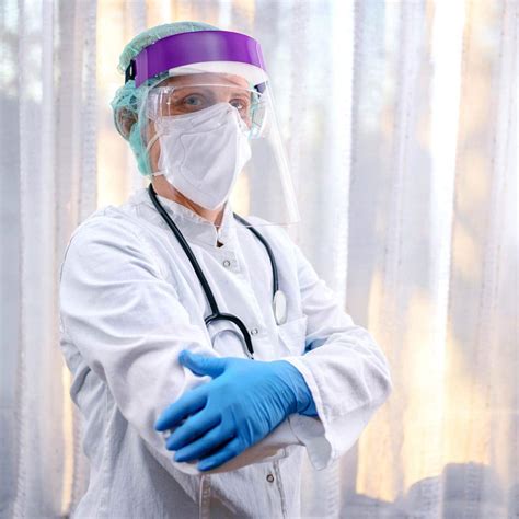 Veterinarian wearing PPE