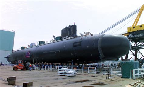 Virginia-class submarine hull