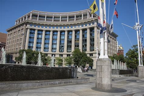 Visiting US Navy Memorial