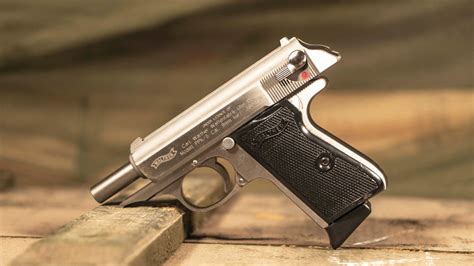 Walther PPK/S pistol