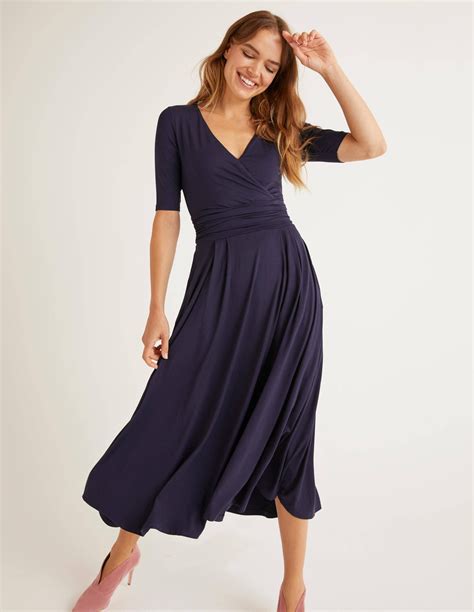 Description of Winter Midi Navy Dress