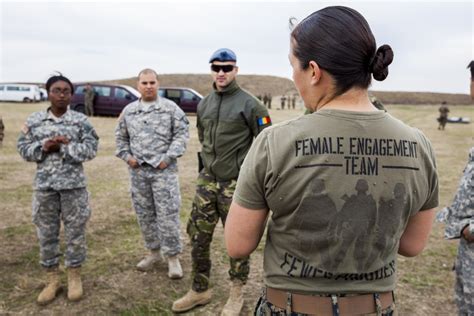 Women in the Marines Female Engagement Team