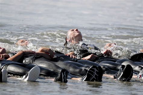 Women in Navy SEALs First Aid Training