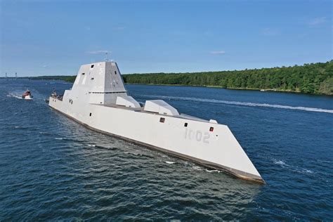 Zumwalt-class destroyer USS Zumwalt (DDG-1000)